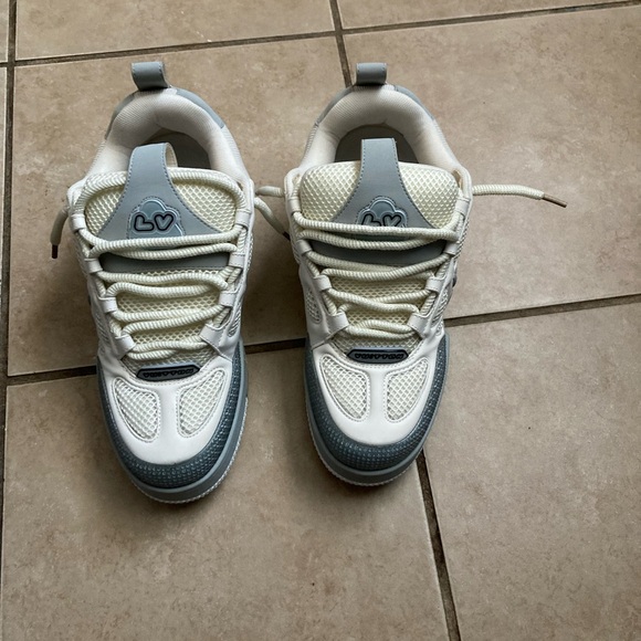 Louis Vuitton Kids Sneakers in White and Gray - Picture 1 of 8